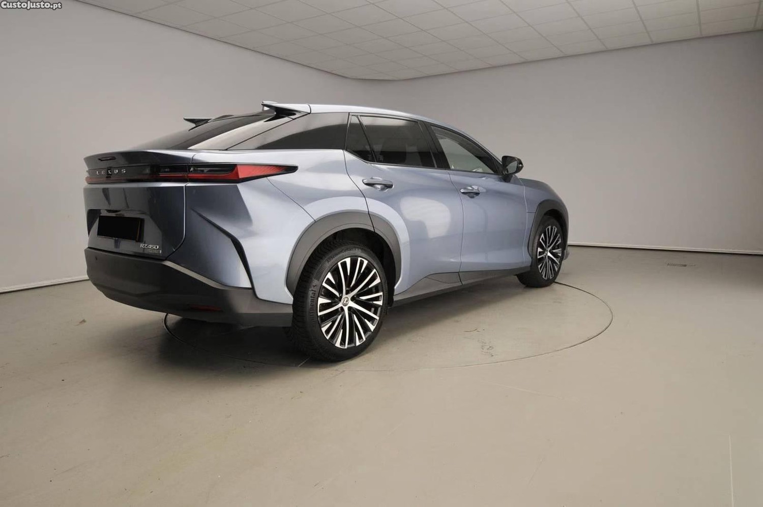 Lexus  Executive - 23 — photo 5