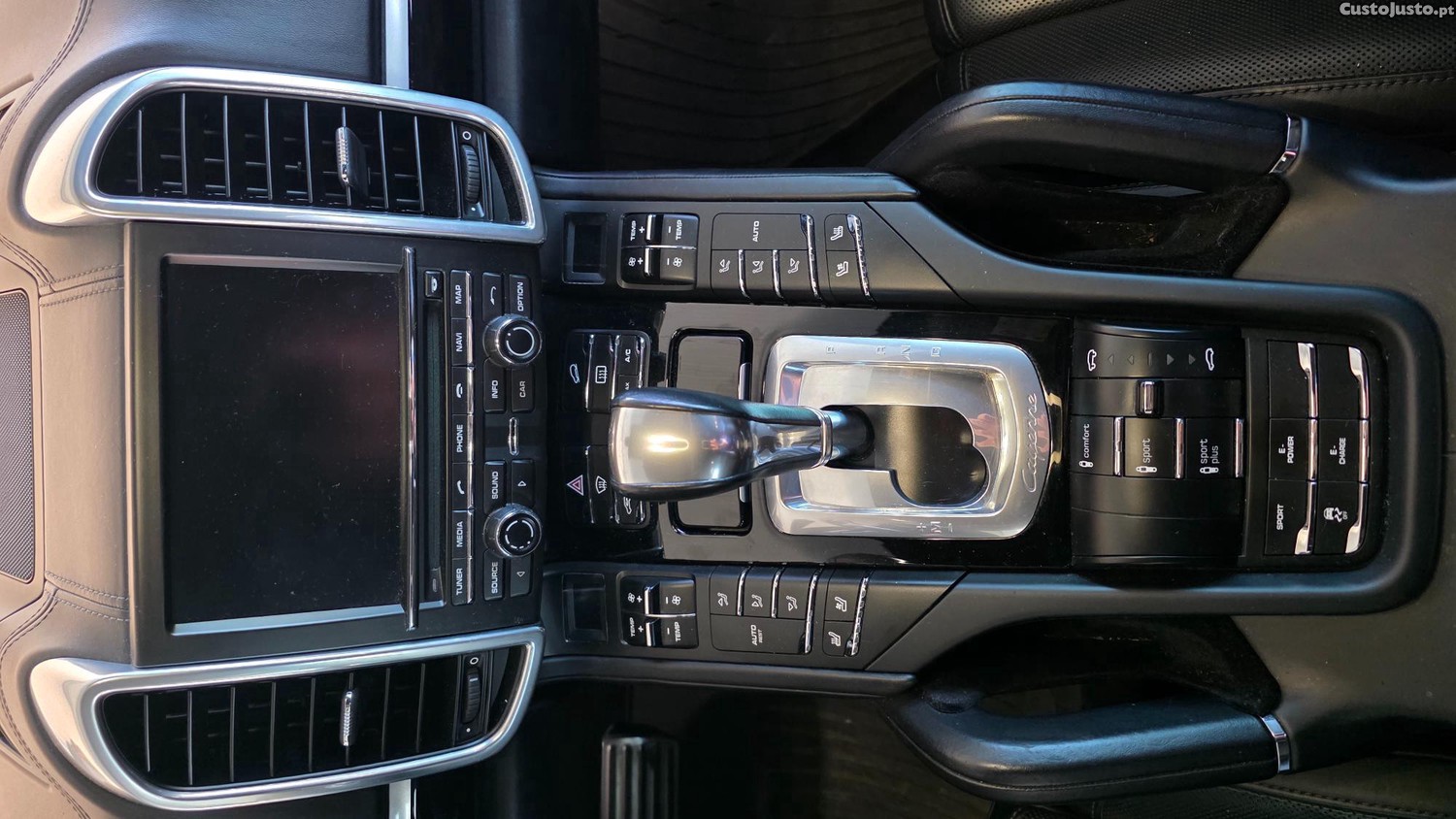 Porsche Cayenne S E-Hybrid — fotografia 7