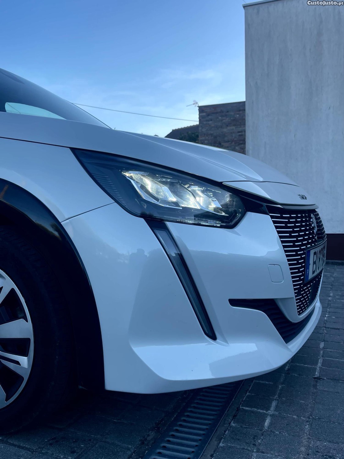Peugeot 208 E-208, Allure - 20 — photo 3