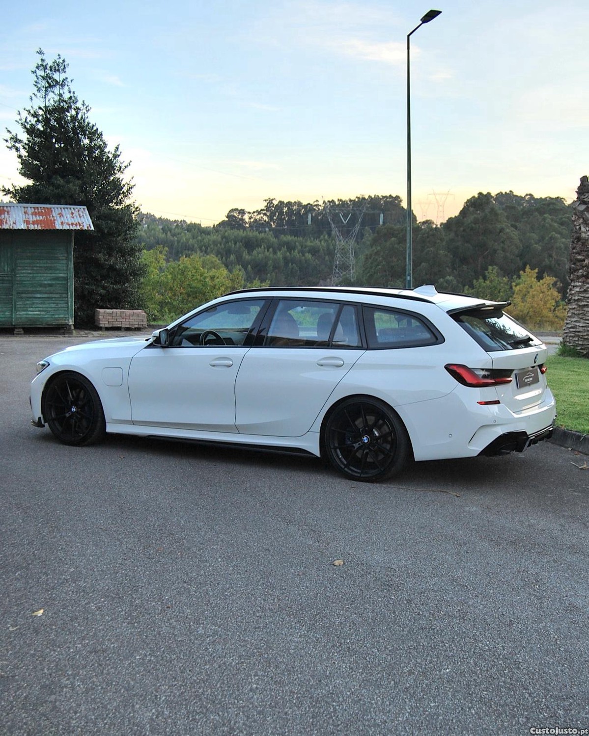 BMW 330 e Pack M - 20 — photo 5