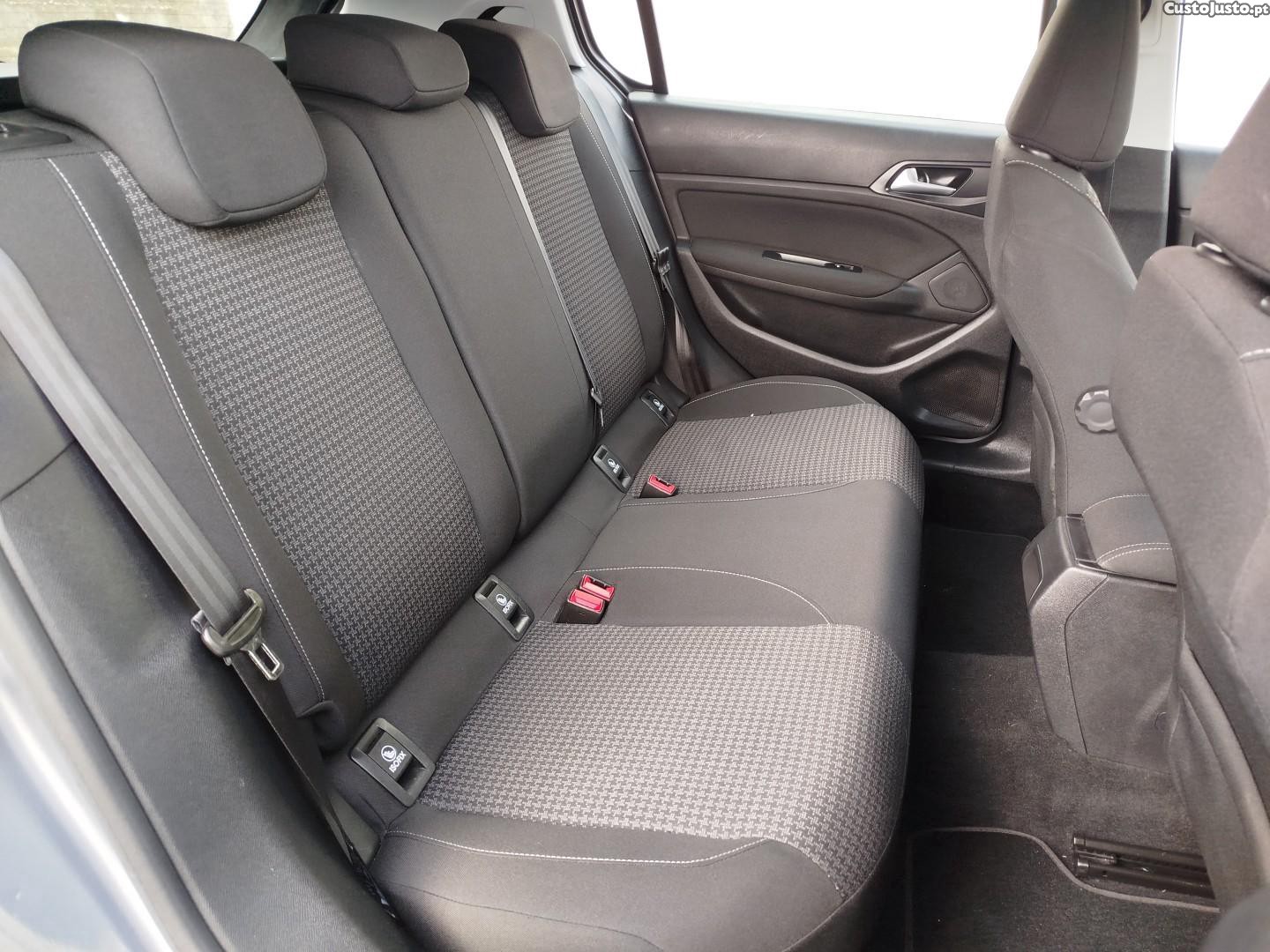Peugeot 308 PureTech 110 Active Pack — fotografia 3