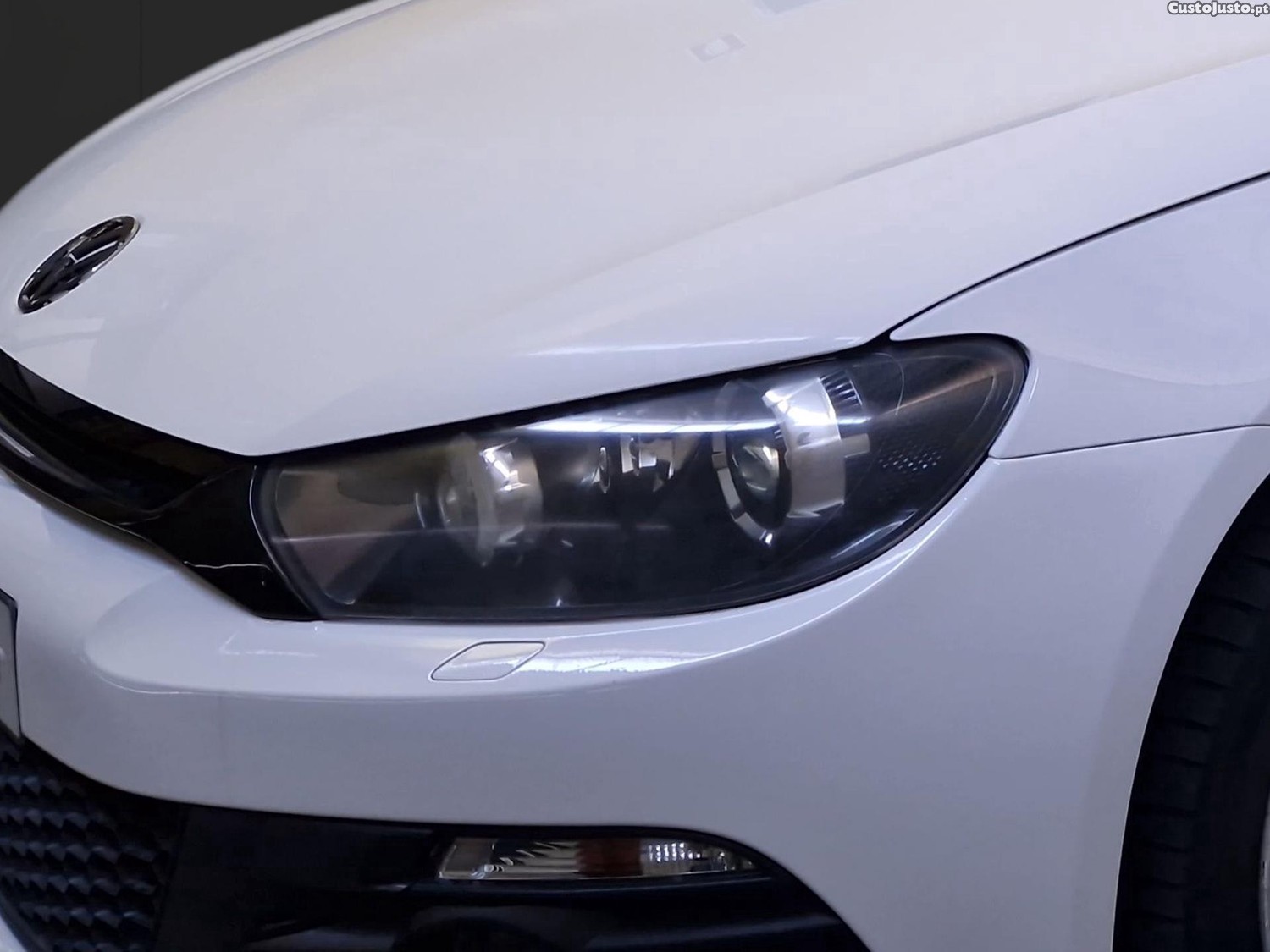 VW Scirocco 2.0 TDI - 13 foto 5
