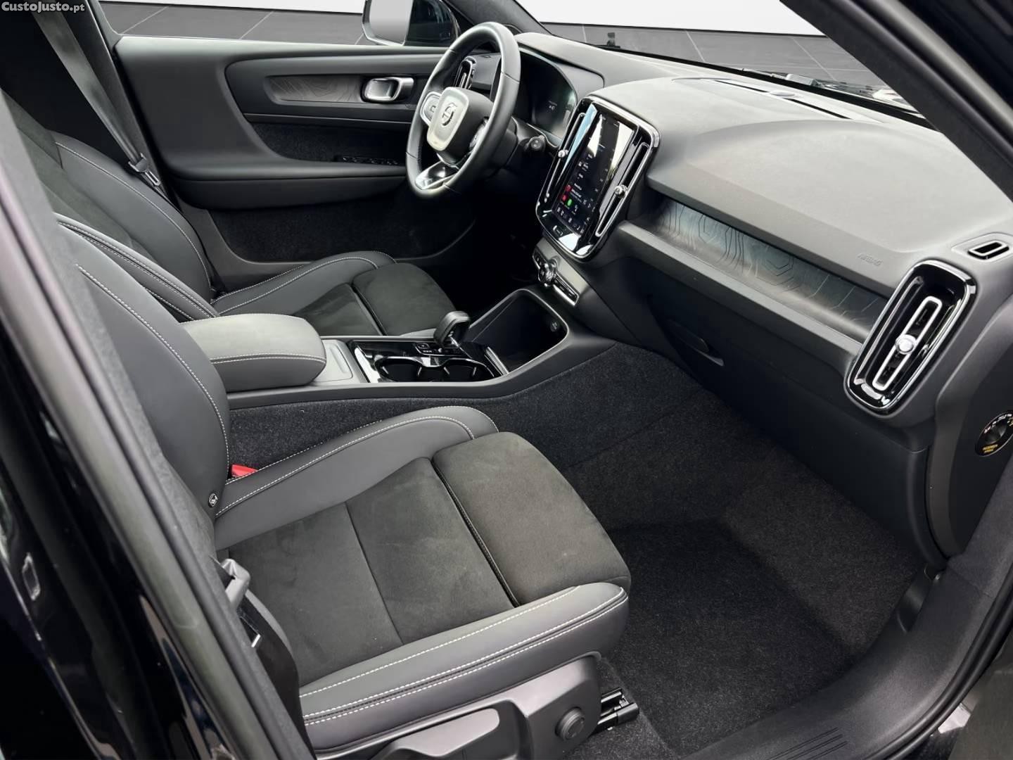 Volvo EX40 Core Recharge Pure AWD - 23 — photo 5