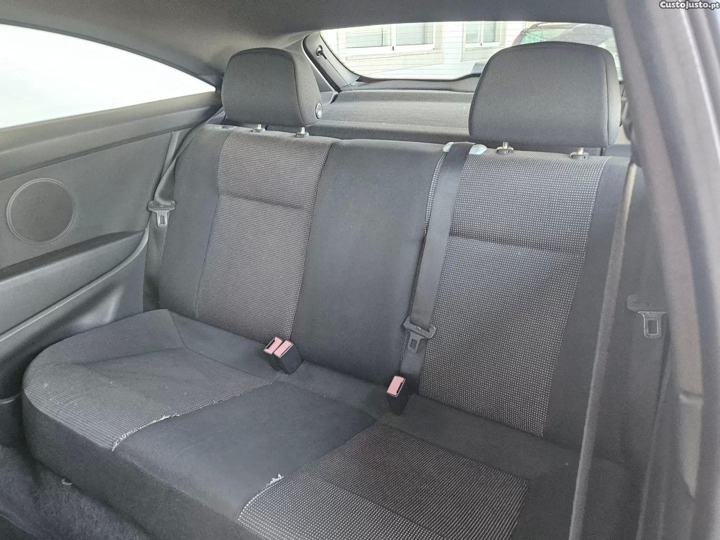 Opel Astra 1.4 - 06 — photo 5