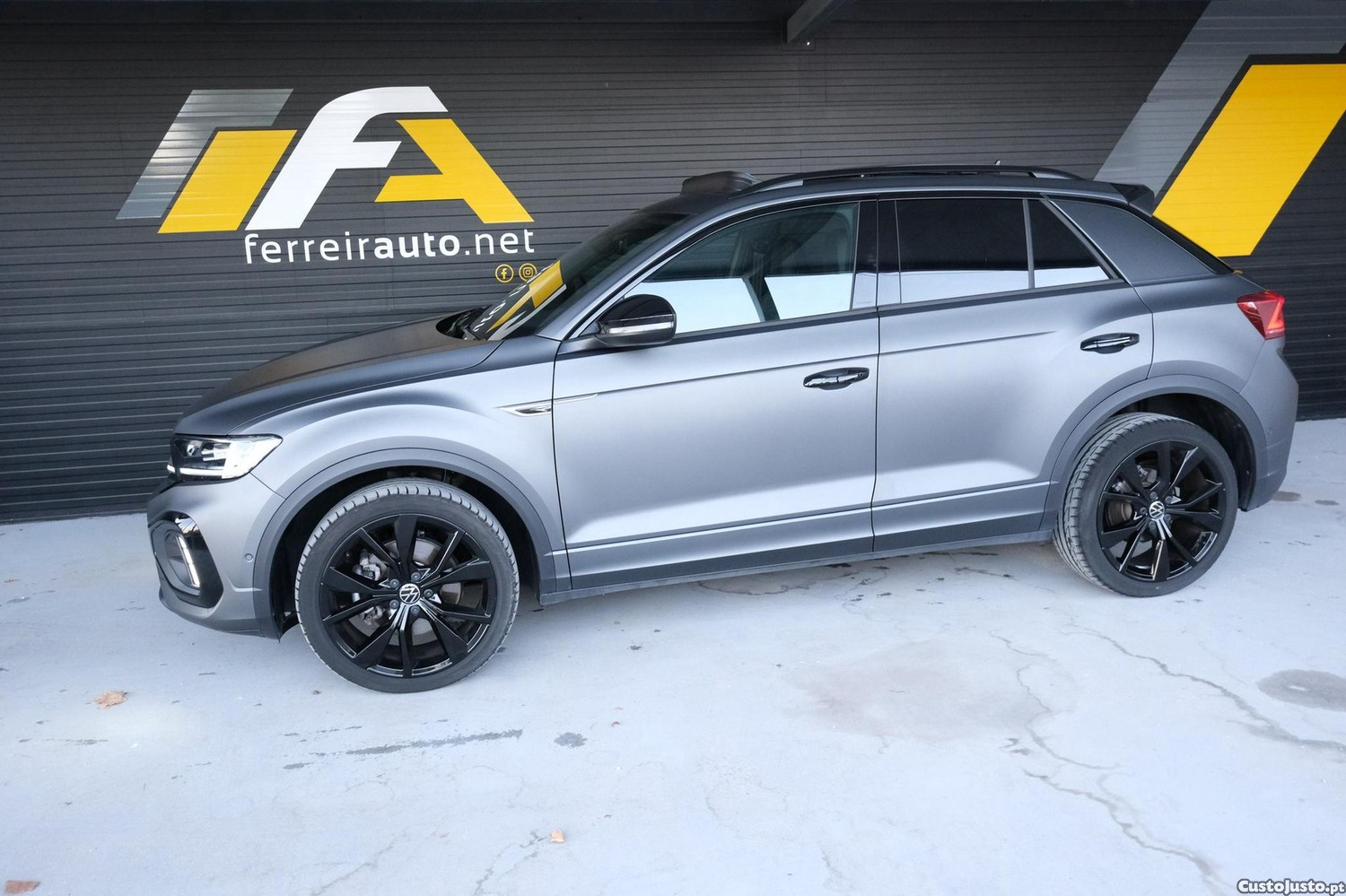 VW T-Roc 1.5 TSI R-Line DSG - 25 — photo 4