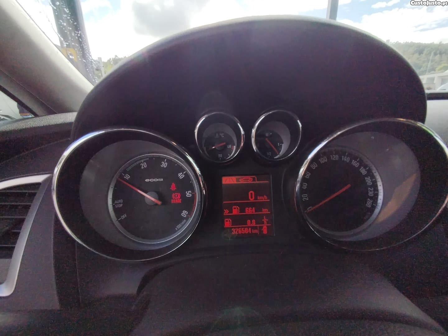 Opel Astra J — photo 2