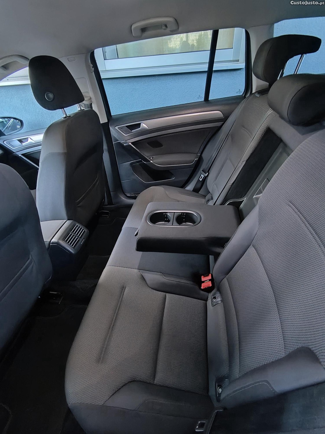 Volkswagen Golf 7 Variant 1.6TDI 110cv GPS Edition — fotografia 6