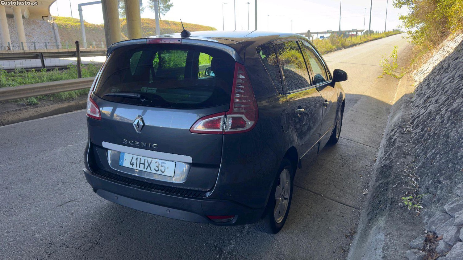Renault Scénic 1.5 DCI - 09 — photo 3