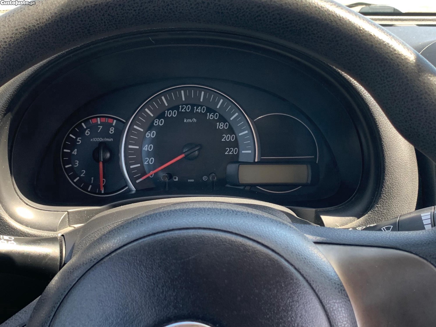 Nissan Micra CC — fotografia 9