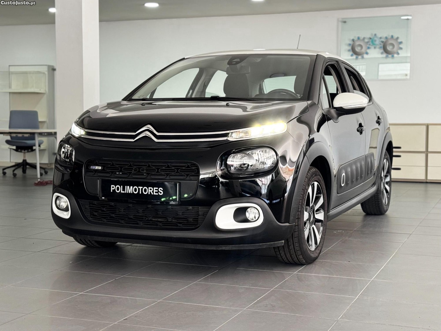 Citroën C3 1.2 PURETECH FELL — photo 2