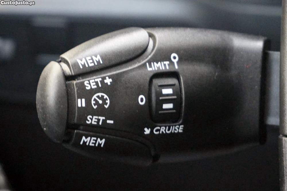 Citroën C3 1.2 PureTech Shine — fotografia 11