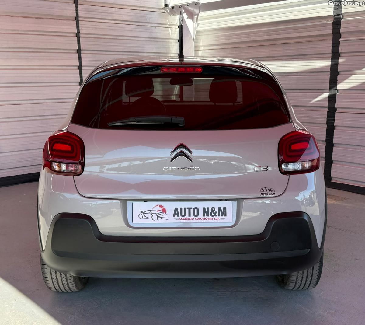 Citroën C3 1.2 PureTech Shine - 23 — photo 2