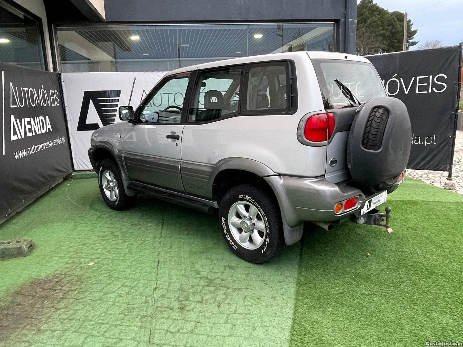 Nissan Terrano 2.7 TDi Tibete — photo 4