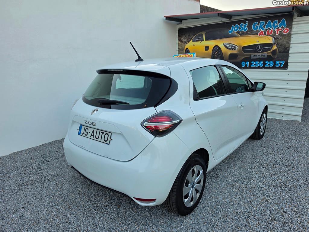 Renault Zoe 52Kw Life 136Cv Iva Dedutivel até 385Km 09/2020 - 20 — photo 4