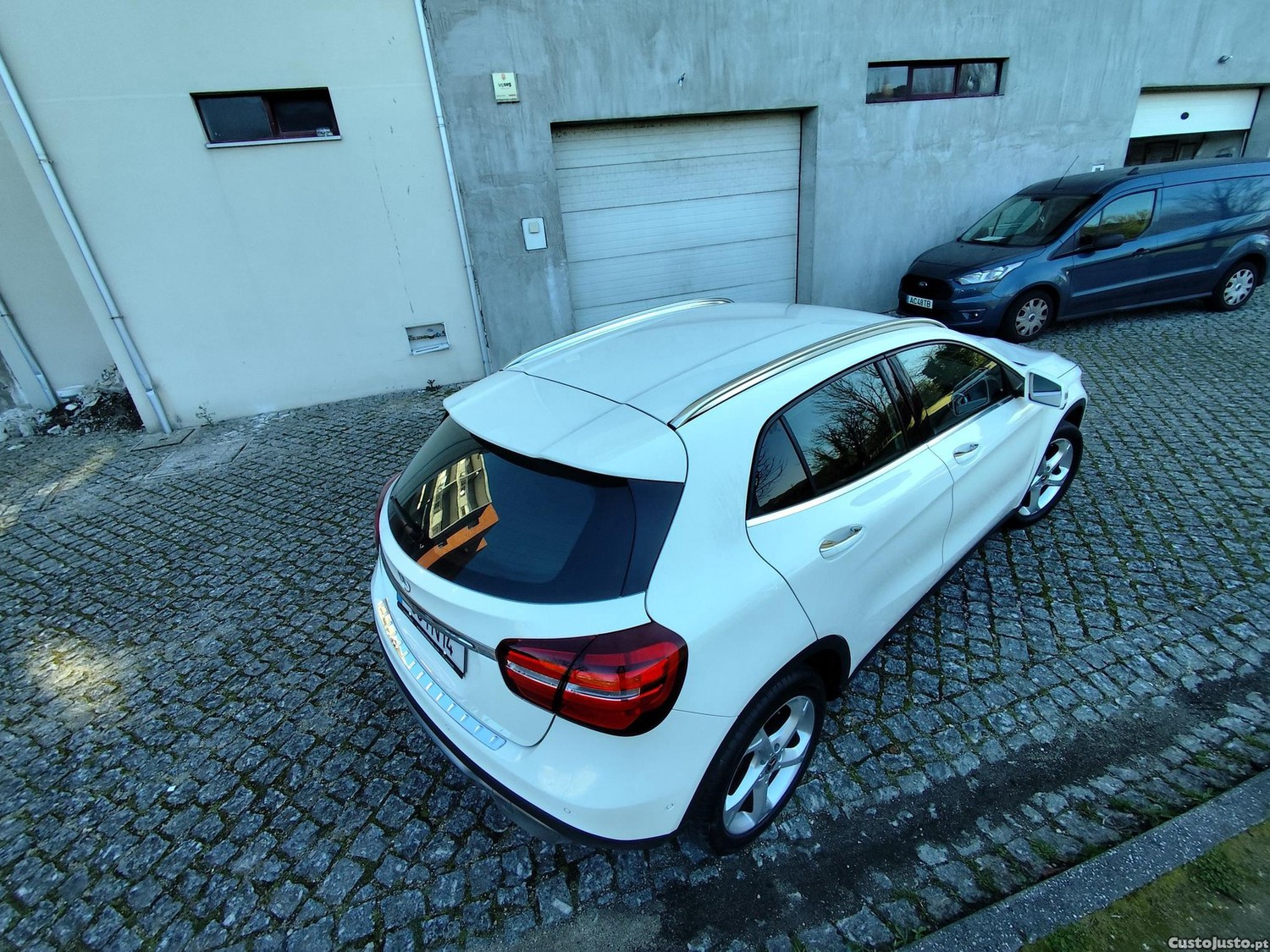 Mercedes-Benz GLA 180 CDI Urban Aut. — fotografia 17