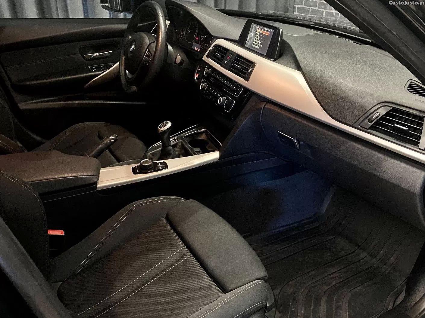 BMW 318 D line sport — fotografia 6