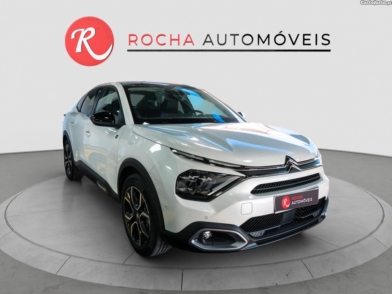 Citroën e-C4 X 50 kWh Shine - 23 — photo 3