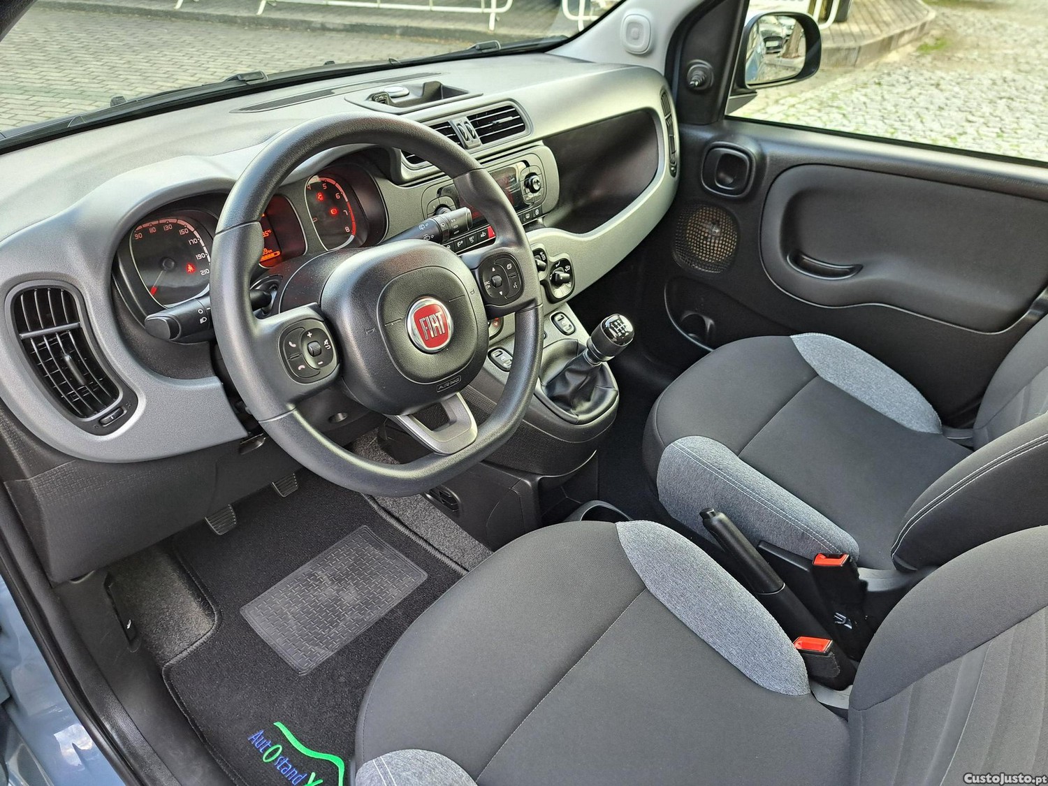 Fiat Panda 1.0 hybrid City Life — fotografia 16