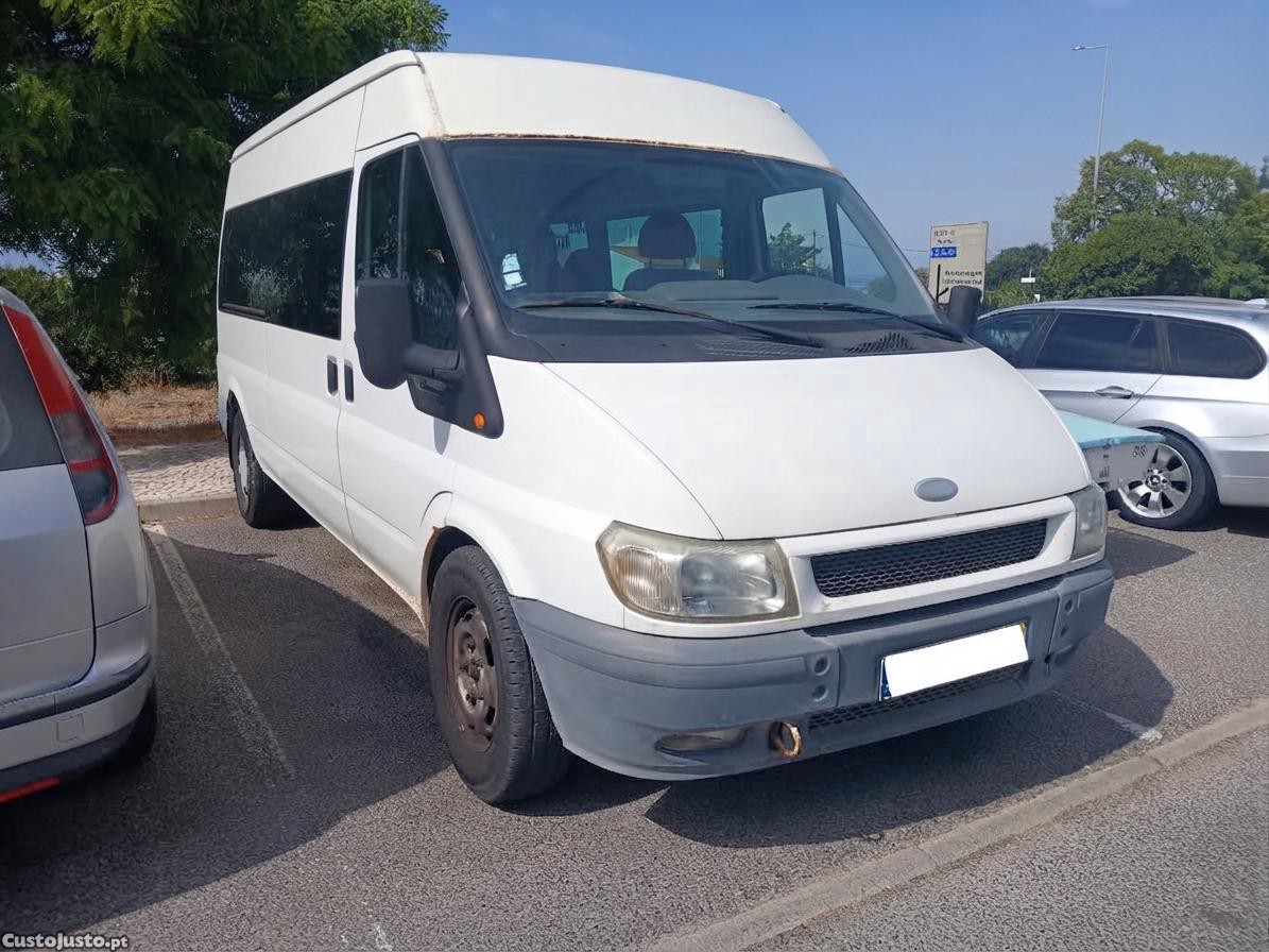 Ford Transit 2.0 TDCi 125 T330 (9 Lugares) — photo 2