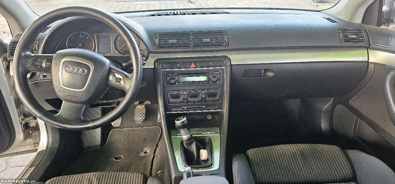 Audi A4 audi a4 2.0 tdi — photo 5
