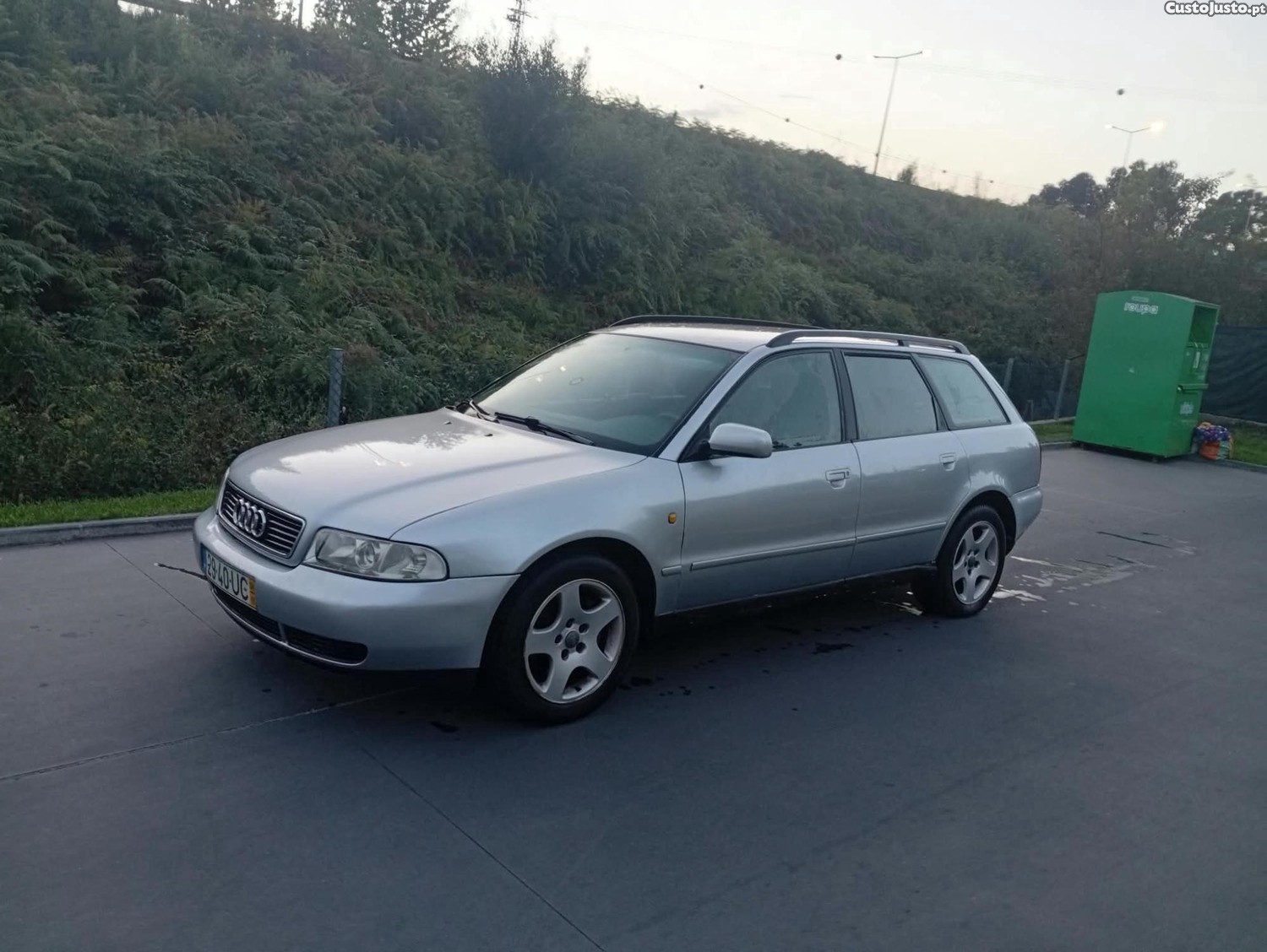 Audi A4 Sport avant - 98 — photo 4