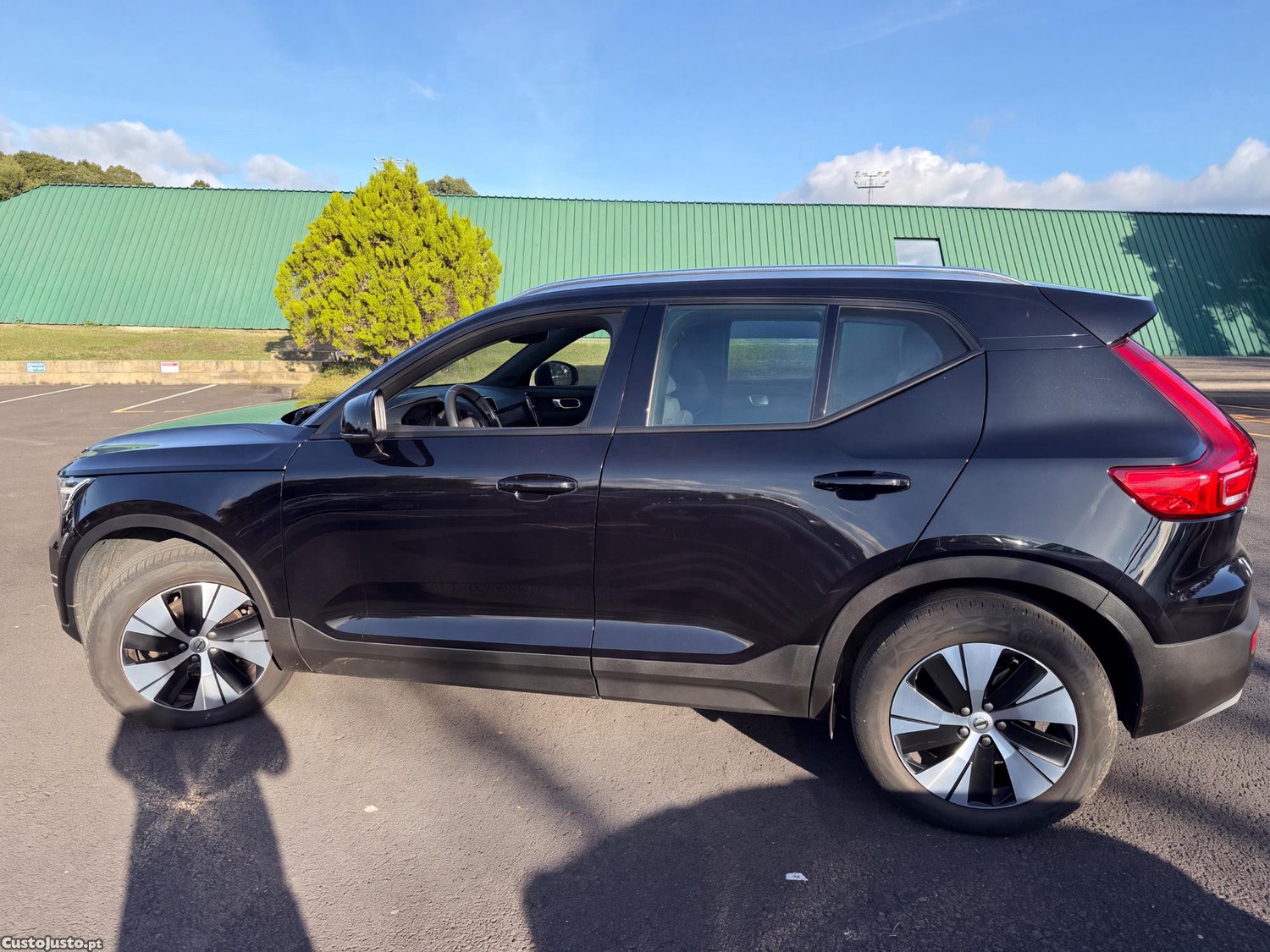Volvo XC40 Core - 24 — photo 4