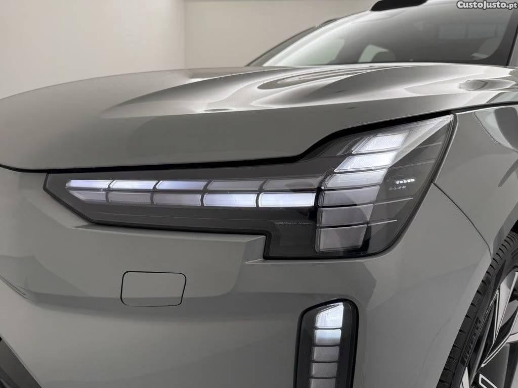 Volvo EX90 111 kWh Twin Motor Performance Ultra - 24 — photo 2