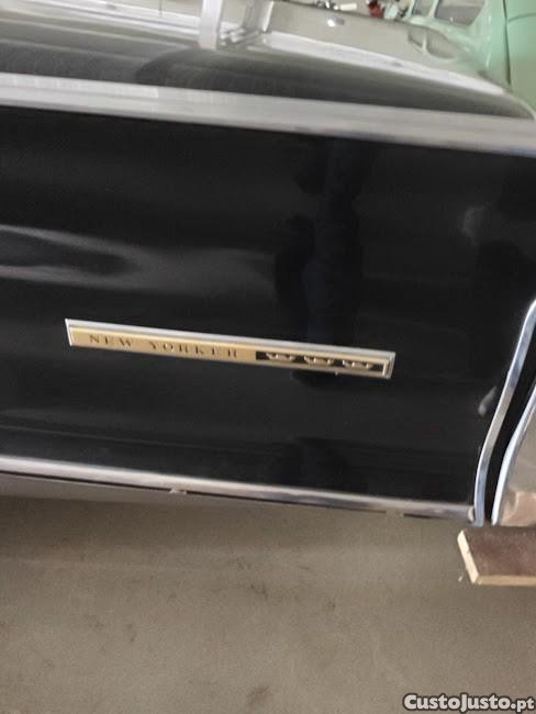 Chrysler New Yorker New Yorker / Fifth Avenue — photo 4