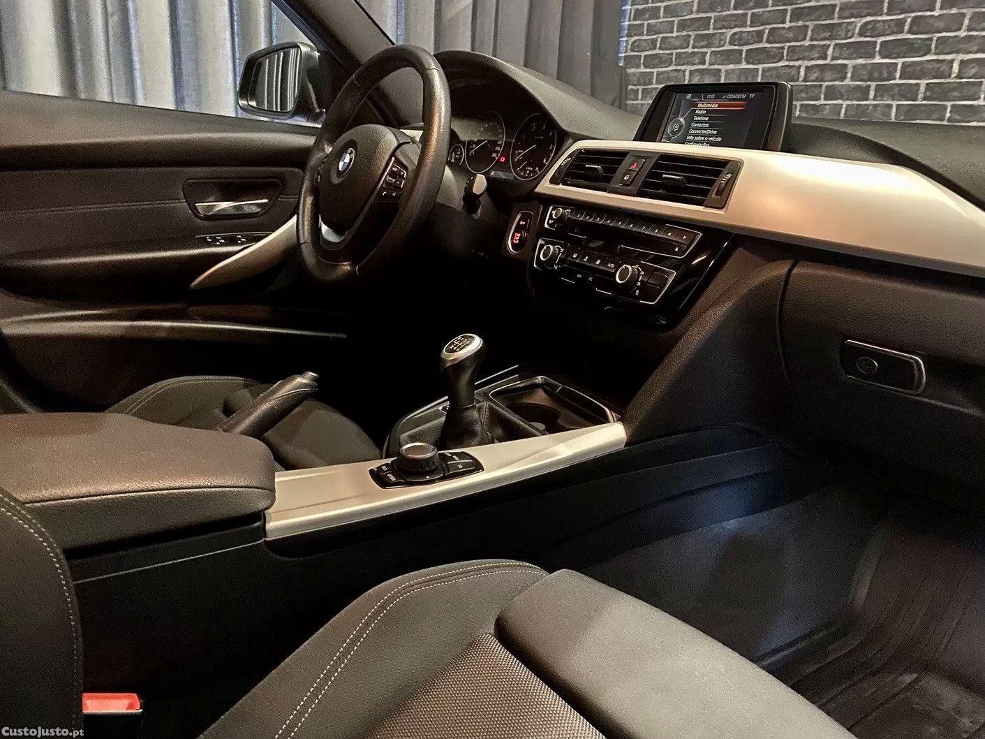 BMW 318 D line sport — fotografia 5