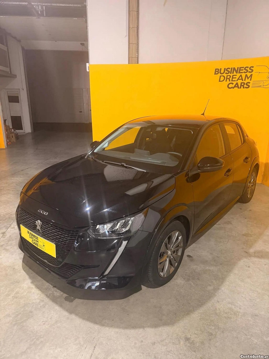 Peugeot e-208 50 kWh Active Pack - 21 — photo 5