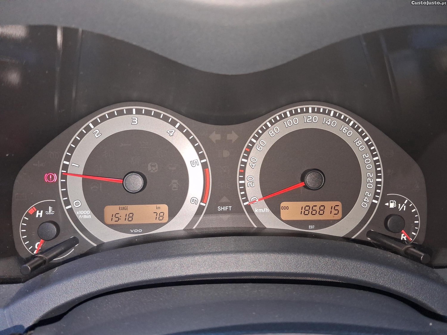 Toyota Auris 1.4 D4D - 10 — photo 3