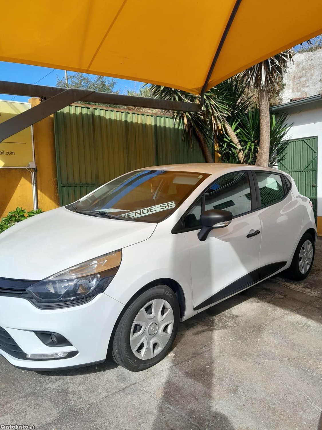 Renault Clio 1.5 DCI - 18 foto 2