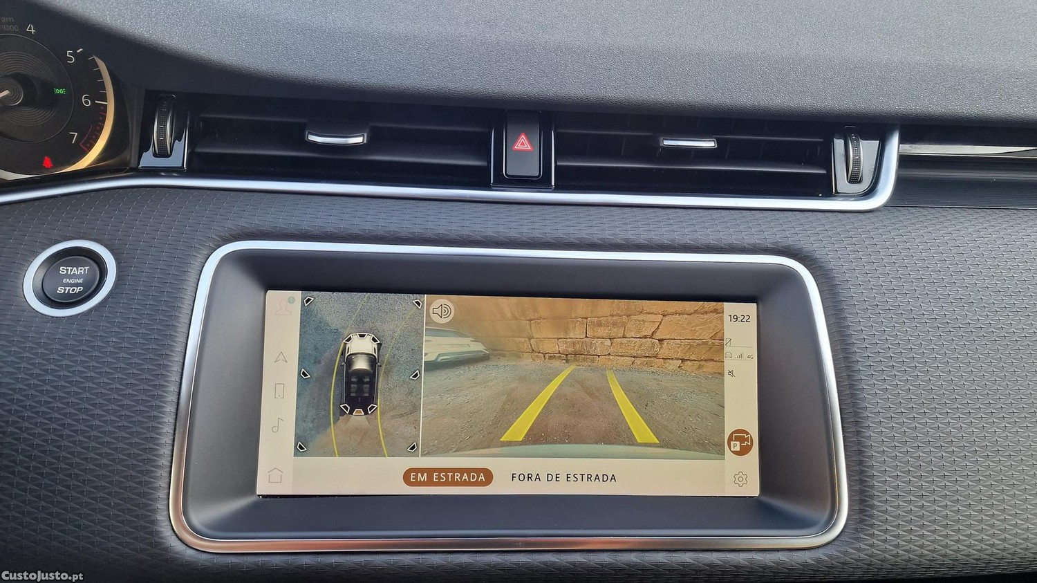 Land Rover Evoque 1.5 P300e AWD Nolita Edition Auto — fotografia 7