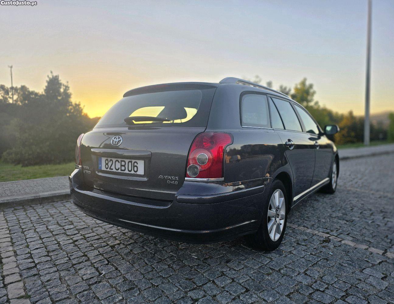 Toyota Avensis 2.0 D4D Bom Estado - 06 — photo 3