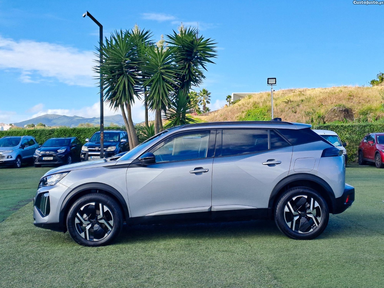 Peugeot 2008 1.2 PURETECH ALLURE EAT8 131CV GASOLINA 2024 - 24 — photo 4