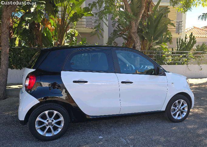 Smart ForFour 0.9 Passion, Semi Novo 2019 - 19 — photo 2