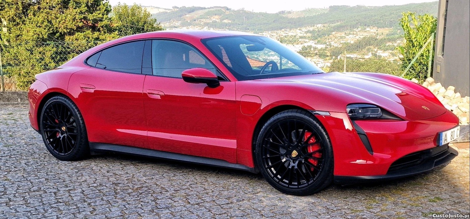 Porsche Taycan 4S 550cv - 20 — photo 4