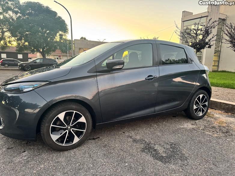 Renault Zoe (c/ Bateria) 41 kwh Intens - 18 — photo 4