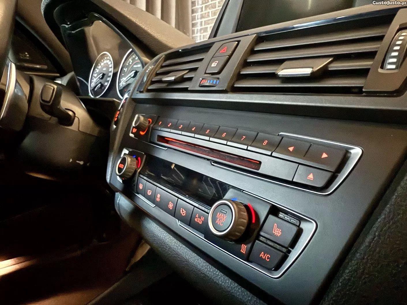 BMW M135 Sport-aut. — fotografia 3