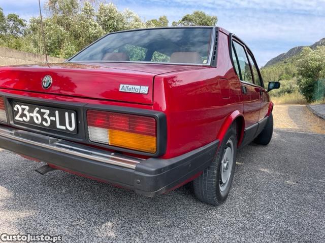 Alfa Romeo Alfetta 2000 de injecao — fotografia 9