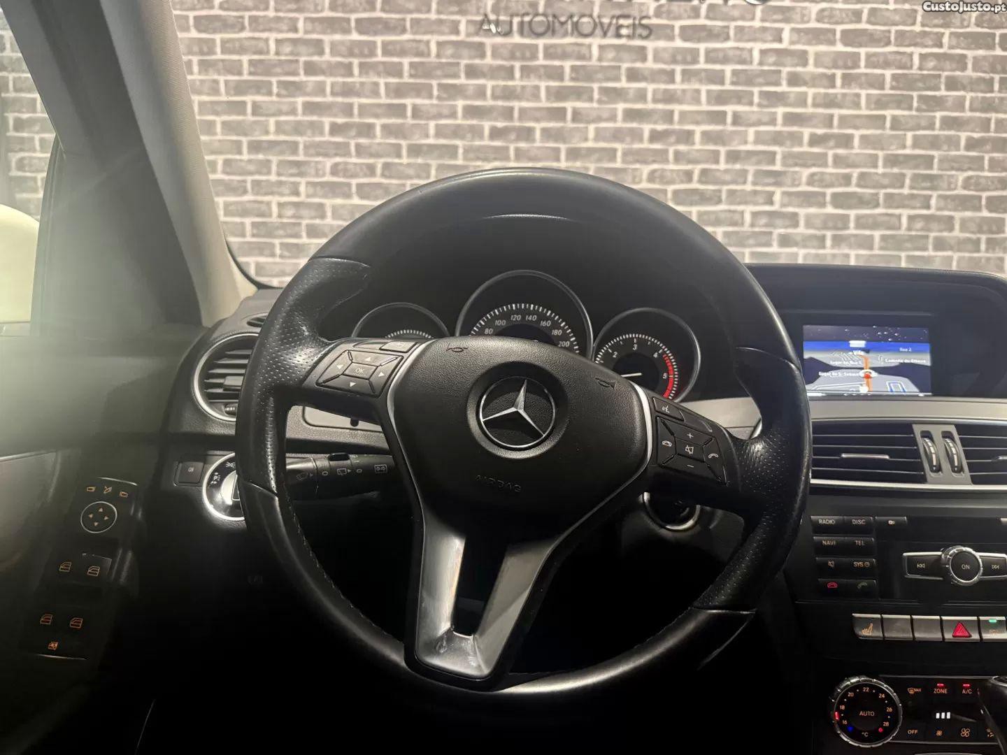 Mercedes-Benz C 220 D avantgarde aut. — fotografia 9
