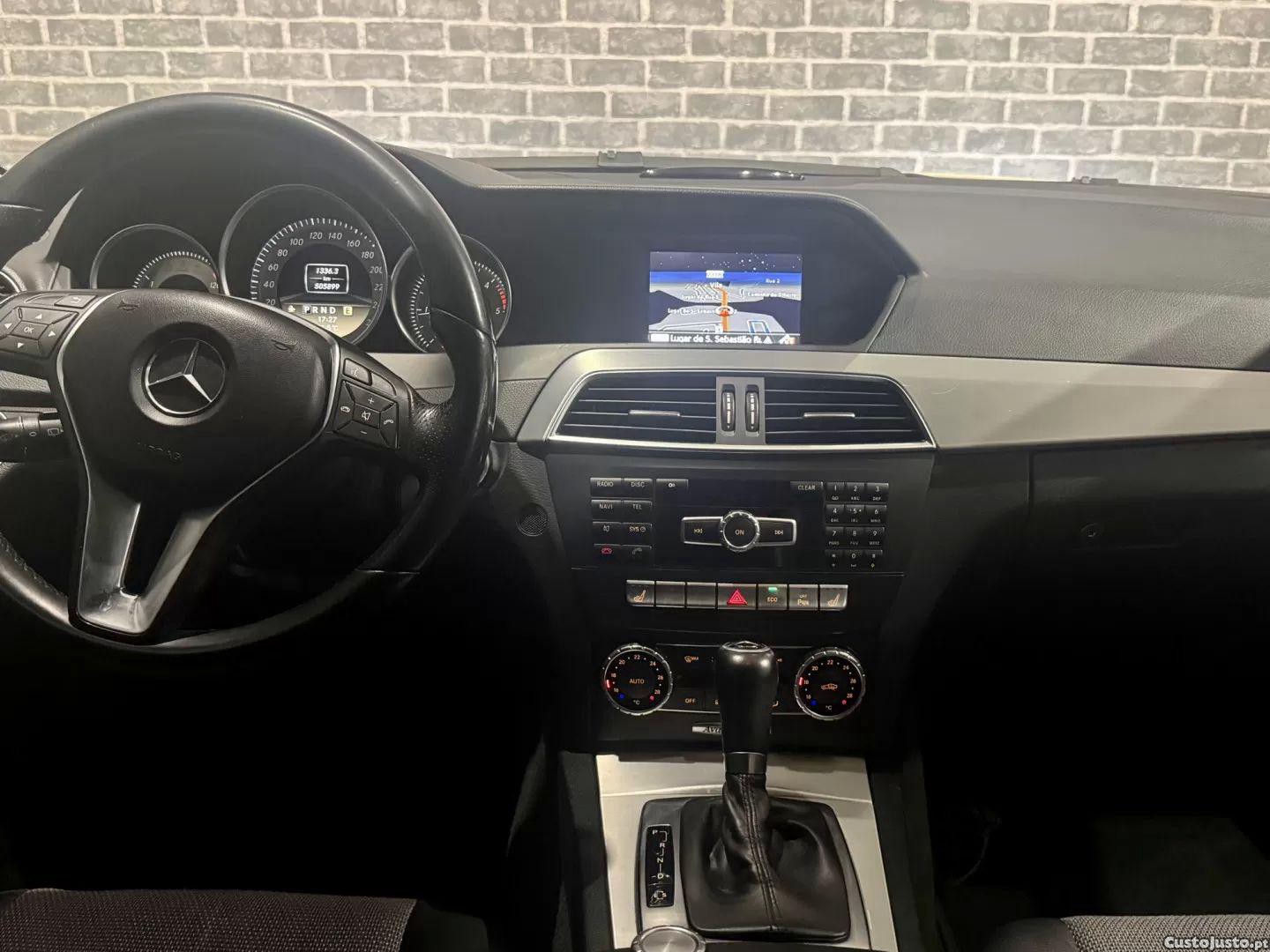 Mercedes-Benz C 220 D avantgarde aut. — fotografia 10