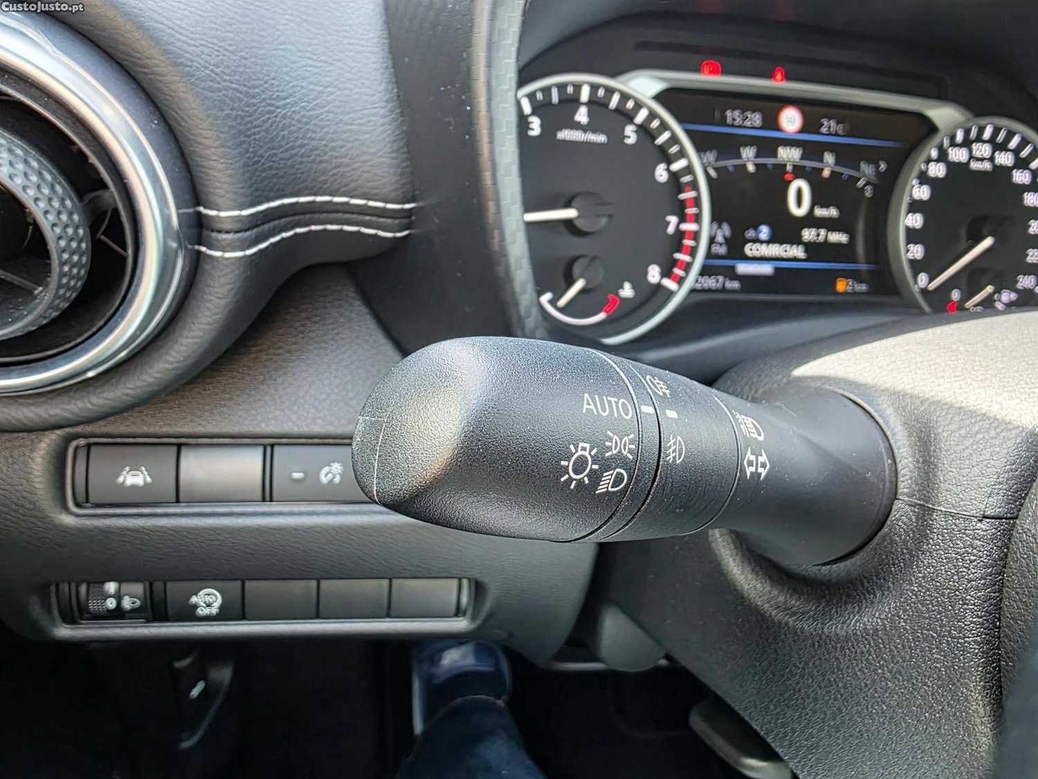 Nissan Juke 1.0 DIG-T N-Connecta NAV. — fotografia 16