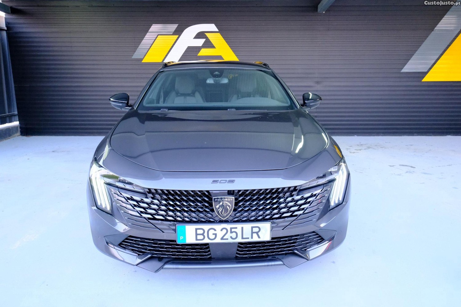 Peugeot 508 SW 1.6 Hybrid Allure e-EAT8 — fotografia 20