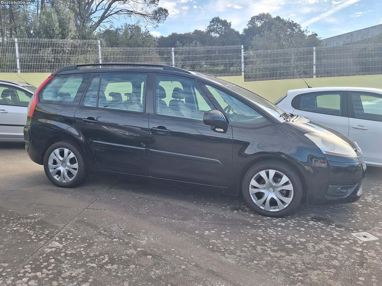 Citroën C4 Grand Picasso 1.6 HDI- 7 lugares - 07 — photo 3