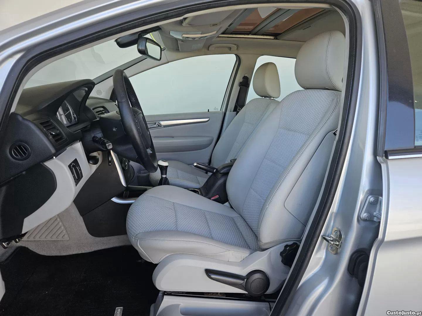 Mercedes-Benz B 180 Style - 09 — photo 2