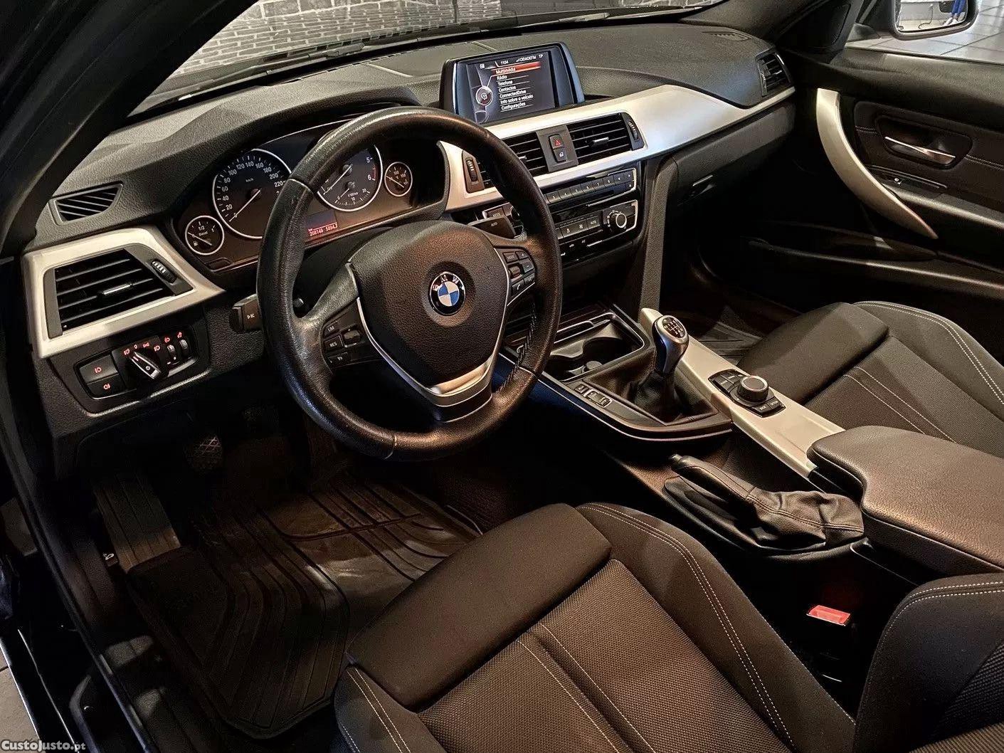 BMW 318 D line sport — fotografia 2