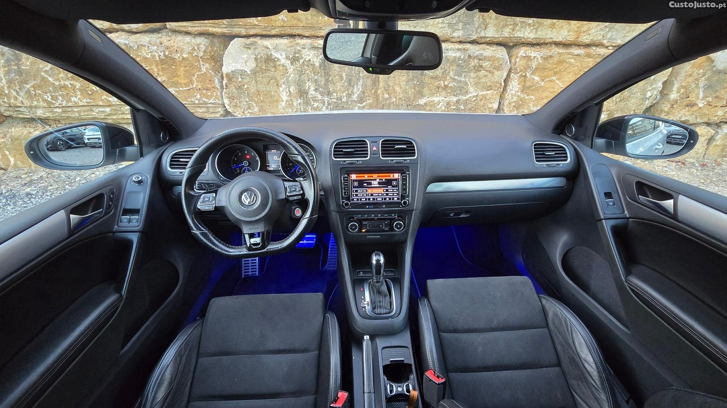Volkswagen Golf R 2.0 TSI — fotografia 21