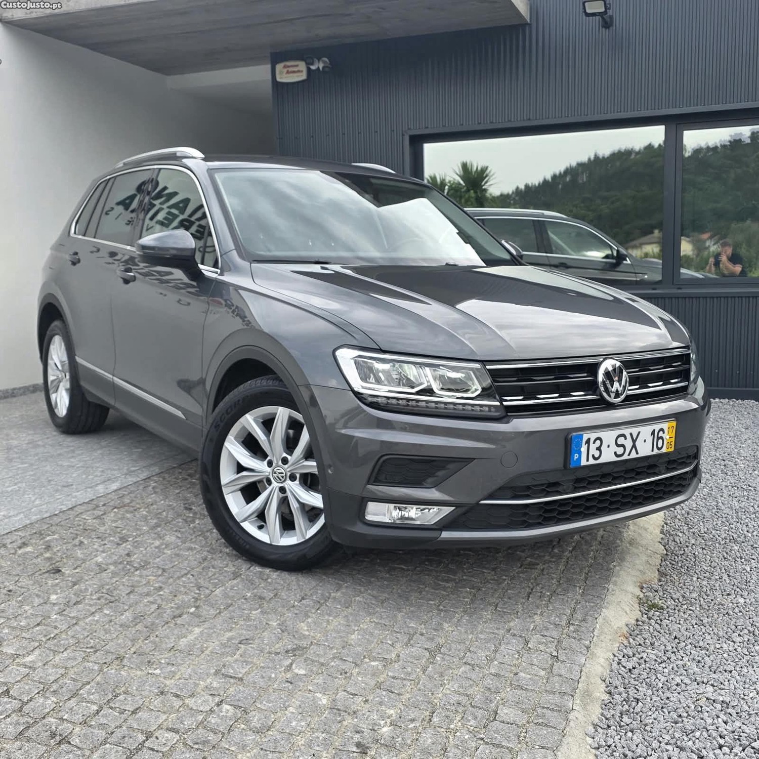 Volkswagen Tiguan 2.0 TDi Sport BlueMotion — fotografia 22