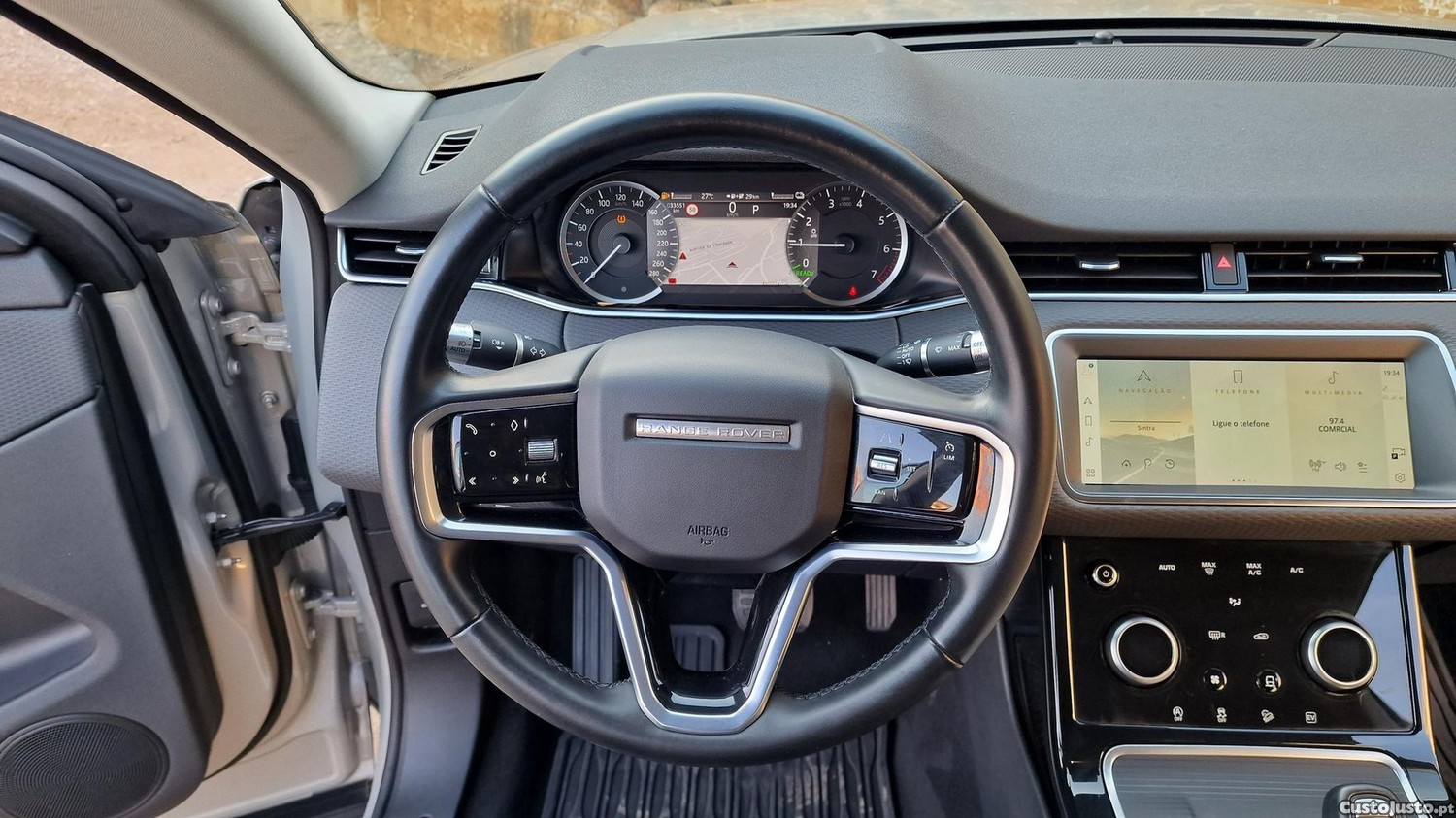 Land Rover Evoque 1.5 P300e AWD Nolita Edition Auto — fotografia 11